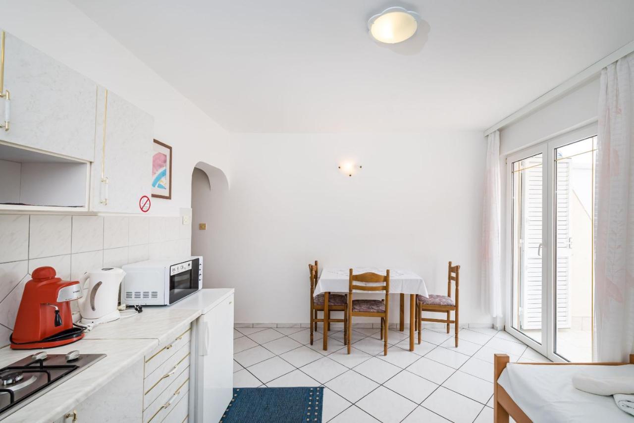Nice Apartment Silvia Novalja Zewnętrze zdjęcie