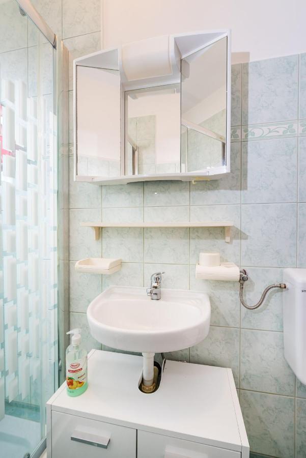 Nice Apartment Silvia Novalja Zewnętrze zdjęcie