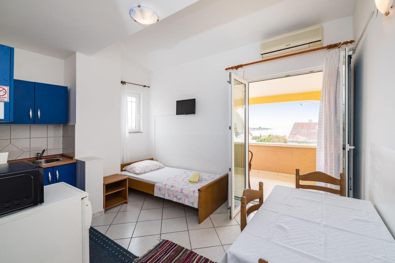 Nice Apartment Silvia Novalja Zewnętrze zdjęcie